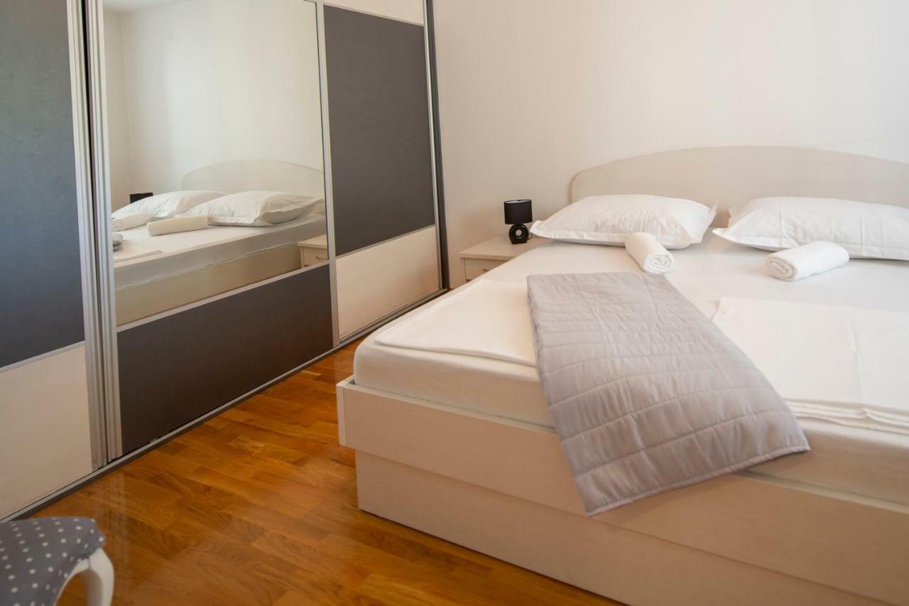 Apartman Pjero 3+2 马卡尔斯卡 外观 照片